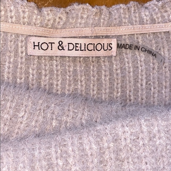 🌶 HOT & DELICIOUS Crop Top - Picture 6 of 7